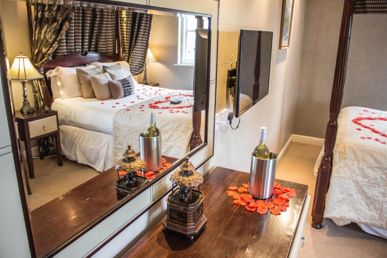 The Howbeck & The Retreat Incl Off-Site Health Club And Parking Ev Point Available Windermere Kültér fotó