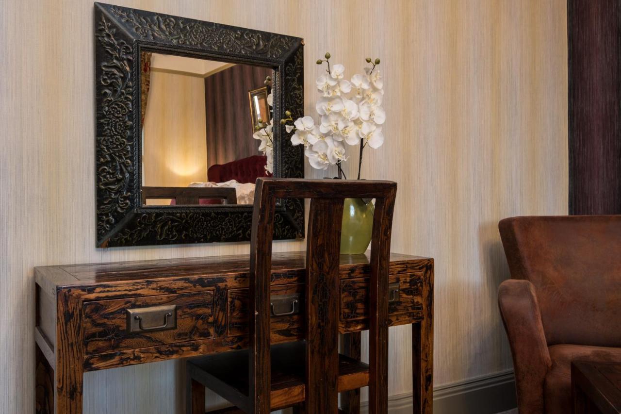 The Howbeck & The Retreat Incl Off-Site Health Club And Parking Ev Point Available Windermere Kültér fotó